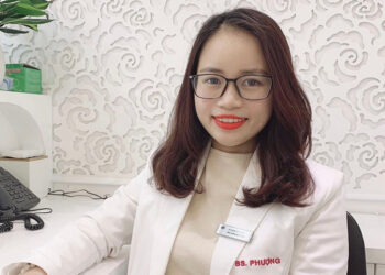 Bác sĩ da liễu được nhiều người tin tưởng với phương pháp điều trị chuẩn y khoa