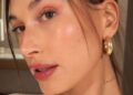 5 bí mật giúp Hailey Bieber có da đẹp, ẩm mượt bất kể thời tiết