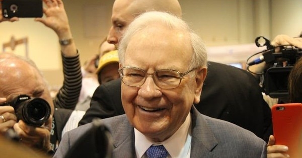 “Lợi thế” đặc biệt làm nên tên tuổi của huyền thoại đầu tư Warren Buffett: Thời gian