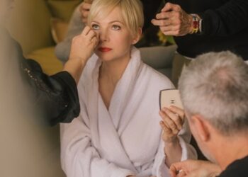 Son môi đỏ – Dấu ấn nâng tầm nhan sắc của loạt mỹ nhân Hollywood trên đường đua thảm đỏ 2023