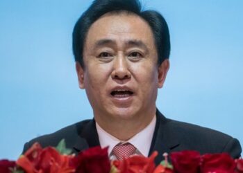 ‘Chuyện lạ’ ở Trung Quốc: Loạt ‘ông trùm’ bất động sản tưởng ‘ngã ngựa’ nhưng vẫn nhận hàng tỷ USD cổ tức và tiếp tục lãnh đạo công ty