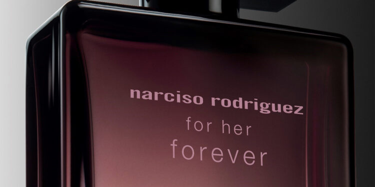 Naciso Rodriguez for her: 20 năm biểu tượng cùng nốt xạ hương độc bản