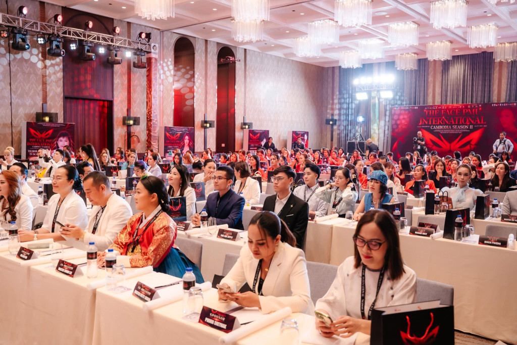 The Face PMU International – Mùa 2: Nâng Tầm Nghệ Thuật PMU Quốc Tế 1 khep lai the face pmu international mua 2 cuoc hoi ngo cua cac chuyen gia pmu toan cau 15